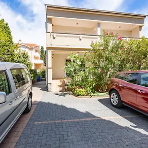  Apartman Ksenija