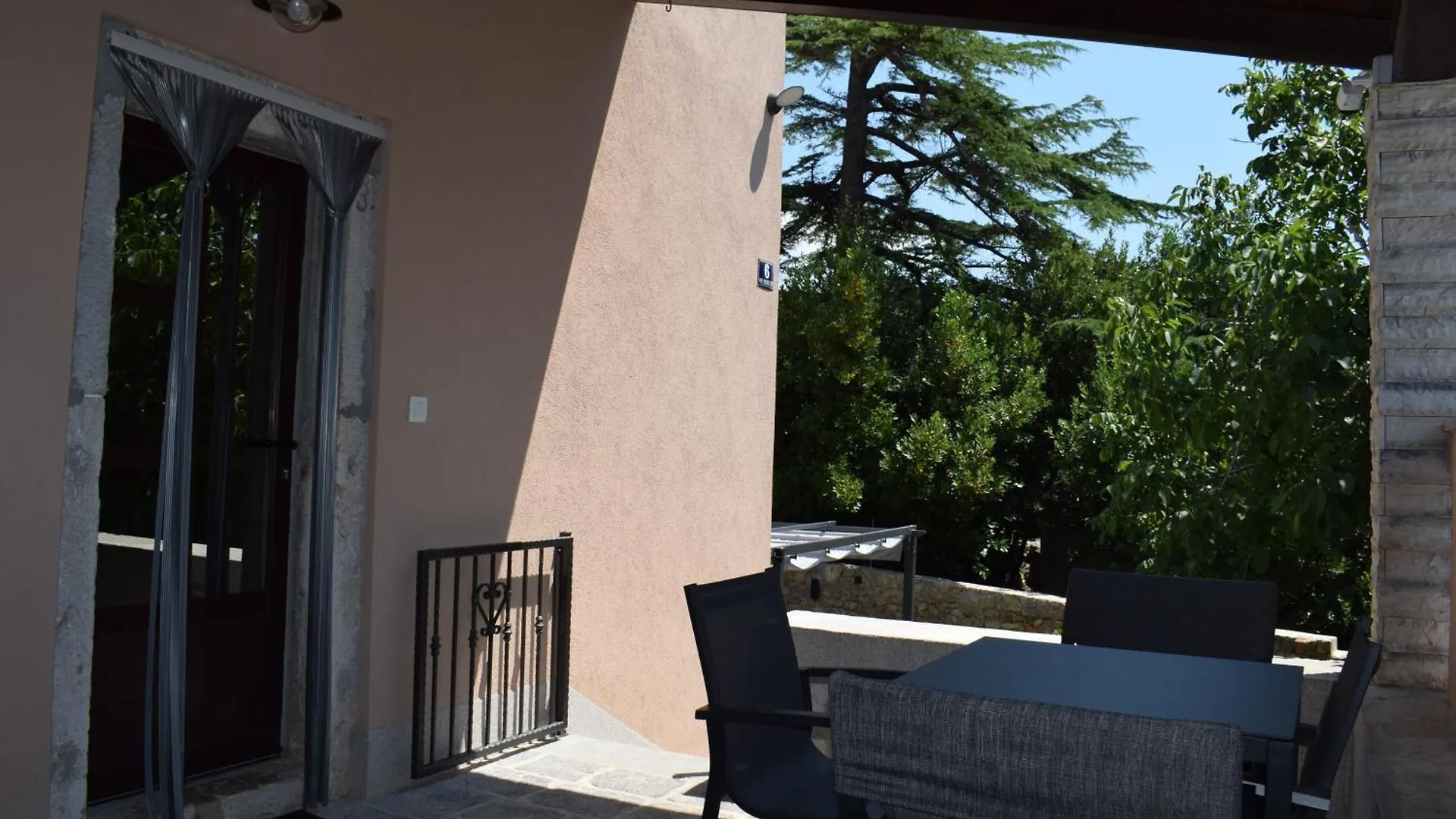 Apartments Kamelija Punat Croatia