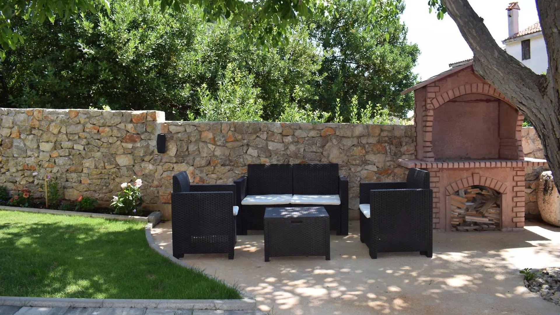 Apartments Kamelija Punat Croatia