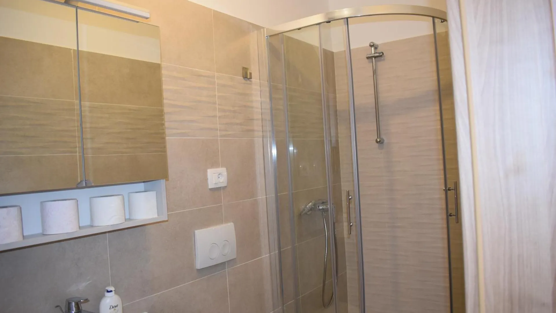 Apartments Kamelija Punat