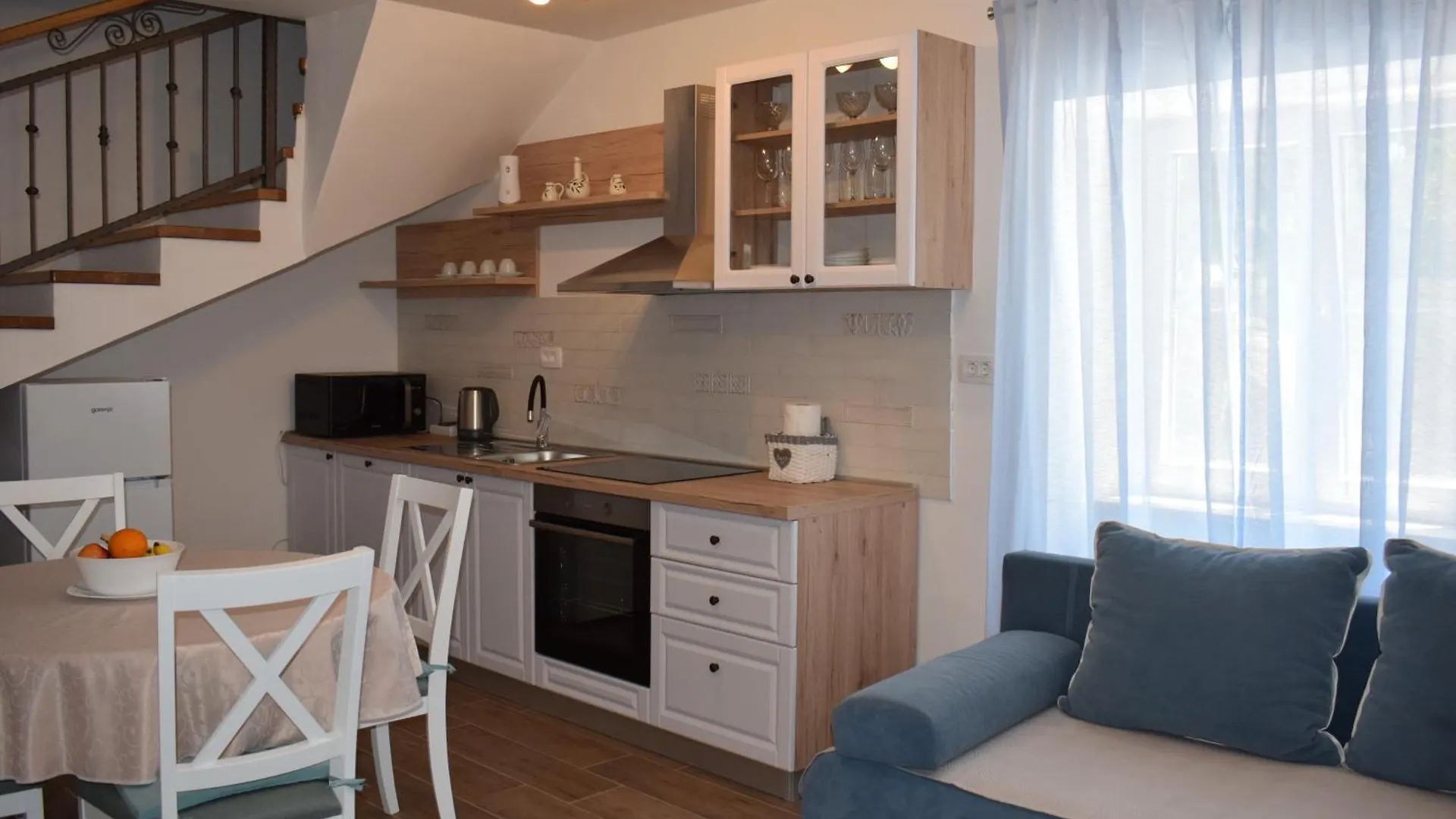 Apartments Kamelija Punat