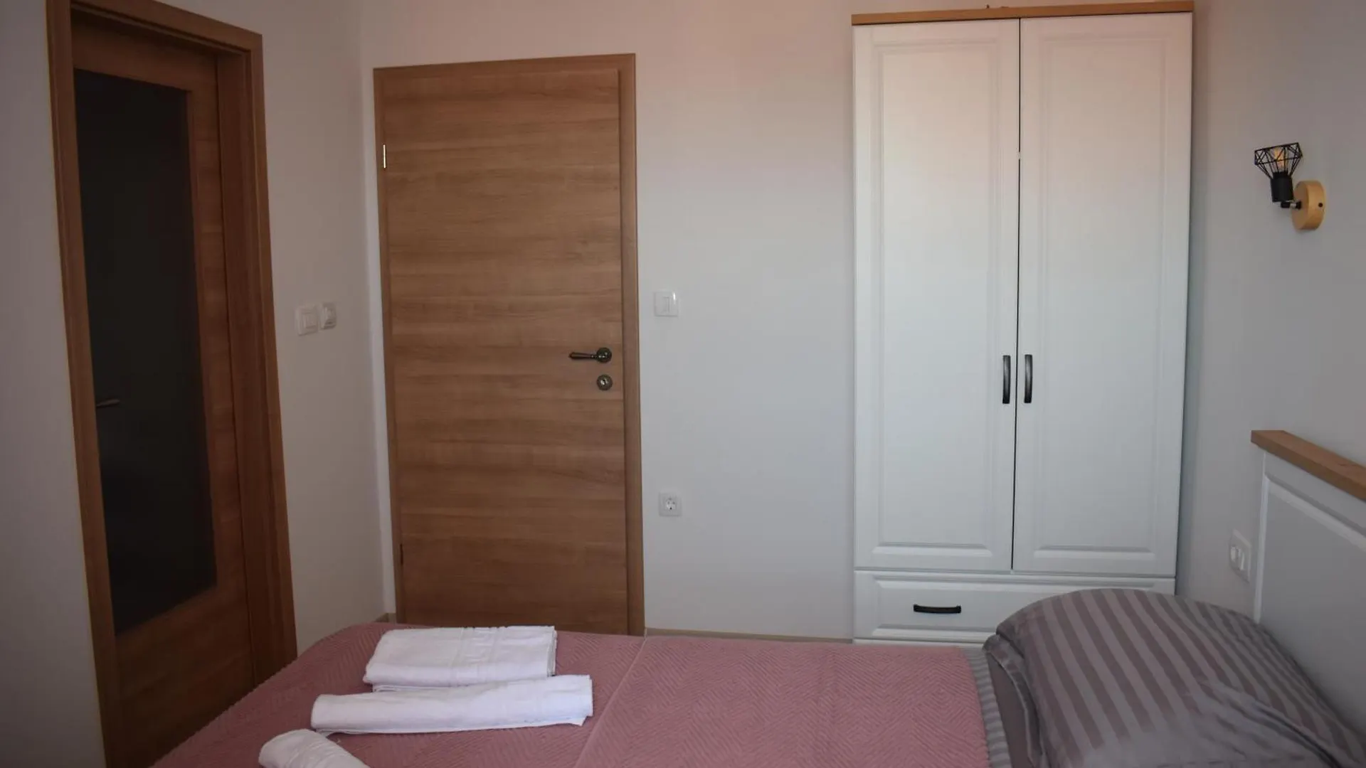Apartments Kamelija Punat