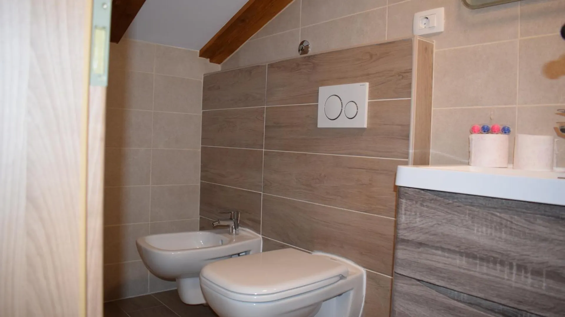 פונאנט Apartments Kamelija