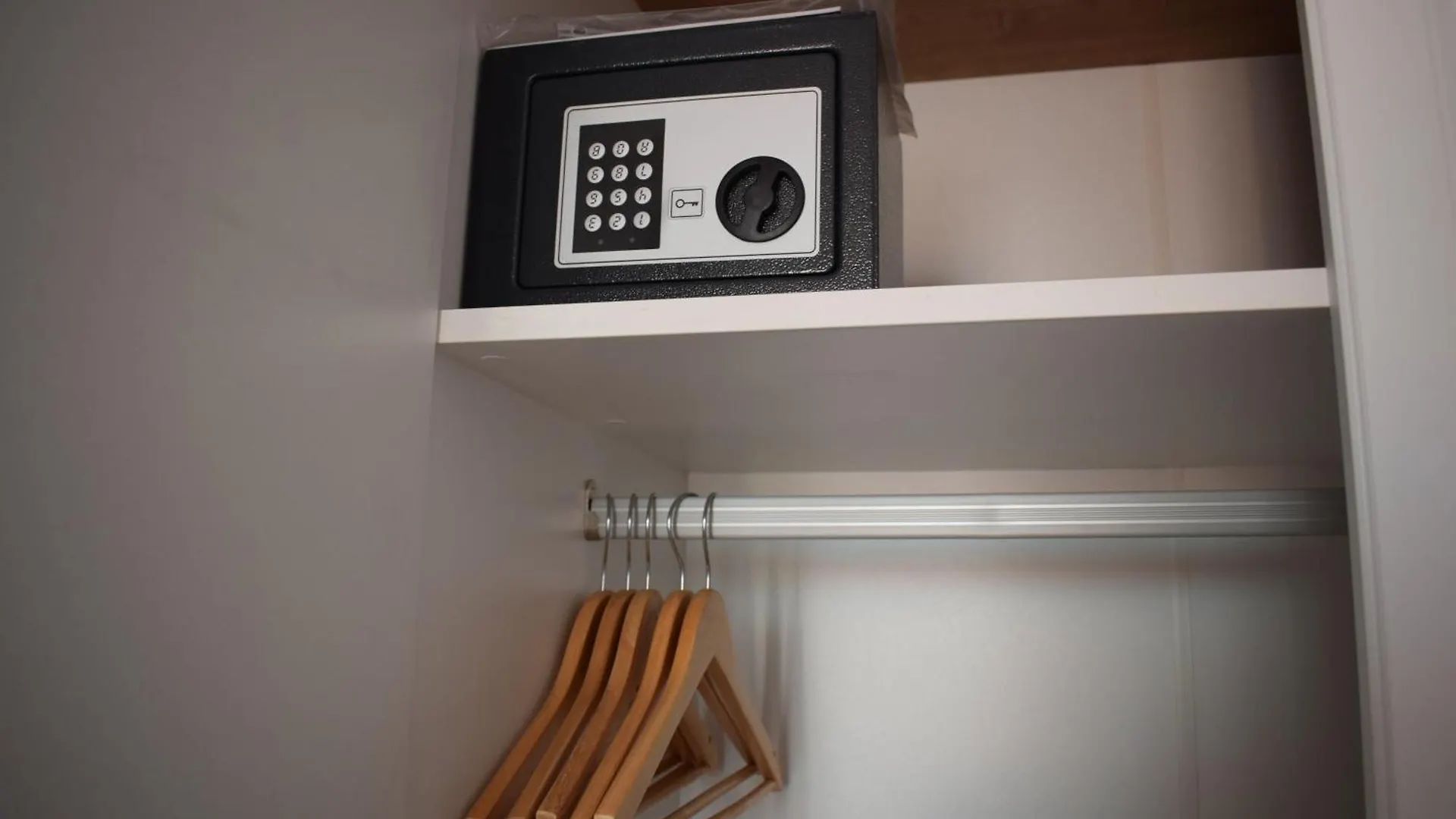 פונאנט Apartments Kamelija